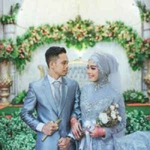 Indah Nopriza profile icon