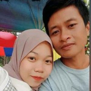 Ririn Adistri profile icon