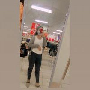 Yantii R profile icon