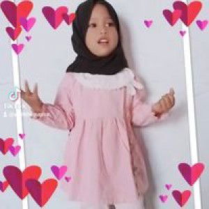 Avril Khairunisa profile icon