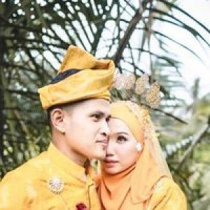 Hajar Azmii profile icon