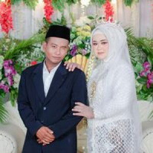 Dina Marlina profile icon