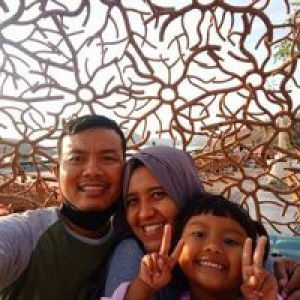 Lely Fika Anggraini profile icon