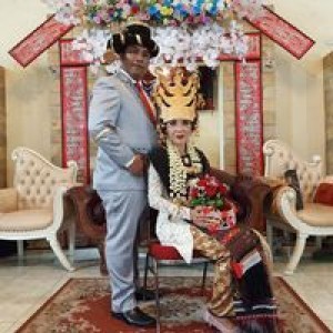 Desi Apriyani Aritonang profile icon