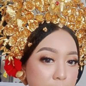 Indah Anitasari profile icon