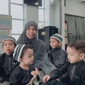 Izzatul Akmal profile icon