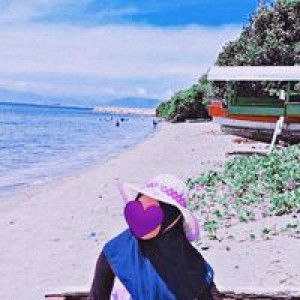 Dwi Suci D profile icon