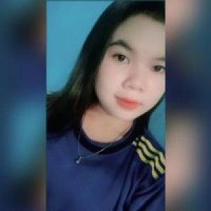 Reni Maharani profile icon