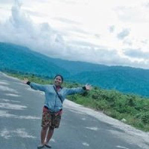 Yustty Adrianti Kase profile icon