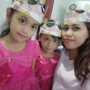 Ayu Dwi profile icon