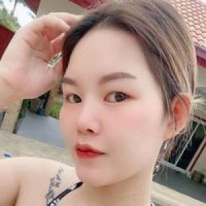 Aom Natchanok profile icon