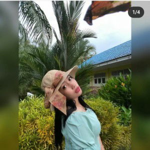 Ajeng Indah Lestari profile icon