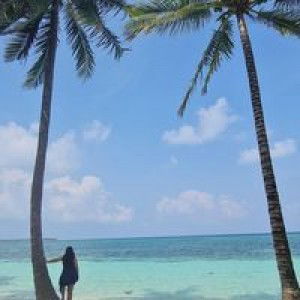 Jeenee Tutor-Lorenzo profile icon