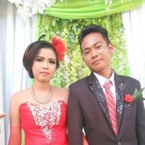 Erna Rianti profile icon