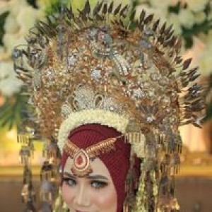 Riskia Ayriin profile icon