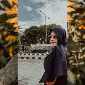 Arnia Wati profile icon