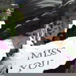 Elok Faradina profile icon