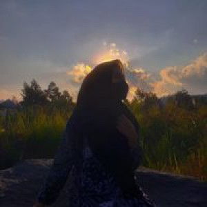 Mee Nur profile icon