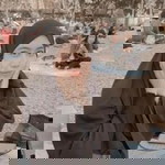 Riani Safitri profile icon