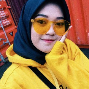 Sri Riski Wahyuningsih profile icon