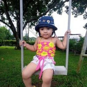 Regine Salosa profile icon