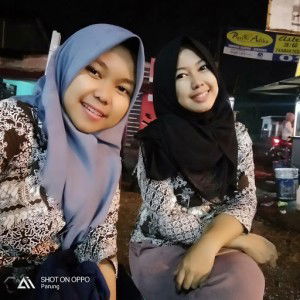 Rosi Yanti profile icon