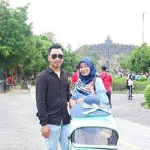 Zhaf Momy profile icon