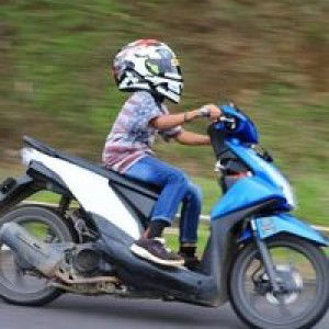 S R Dental profile icon