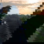 ইস্টার এস ইস্টার profile icon