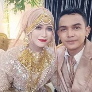 Indri Dwi Utami profile icon