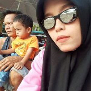 Etik Astriani profile icon