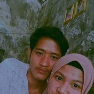 Lia Uweyy profile icon