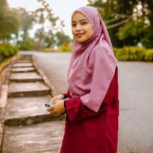 husna rashidi profile icon