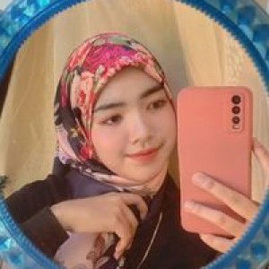 Eiynaa Arina profile icon