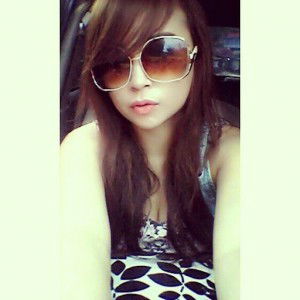 Yunitria Kaunang profile icon