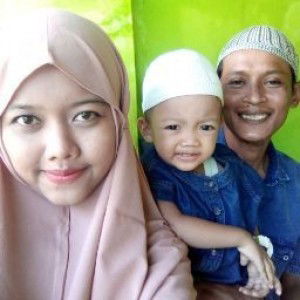 Via Indriani profile icon