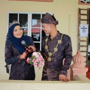 Nur Hafiza profile icon