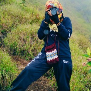 Mey Dina profile icon