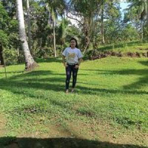 Rowena Revilloza profile icon