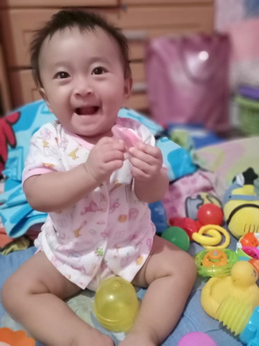 สาวน้อยนมแม่ล้วน