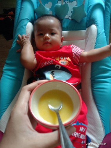 ข้าวบดราดนมแม่ใส่ฟักทอง