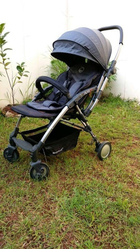 JUAL STROLLER Baby Elle bonus baju2 bayi SNI preloved fluffy nova libby 