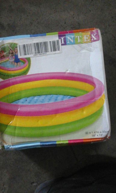 Jual Kolam balon dan sweater bayi