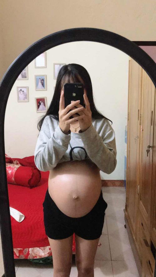 Các mom có kinh nghiệm nhìn cho e hỏi như này bụng đã tụt chưa ạ?
Tự bản thân nhìn thì e thấy vẫn chưa