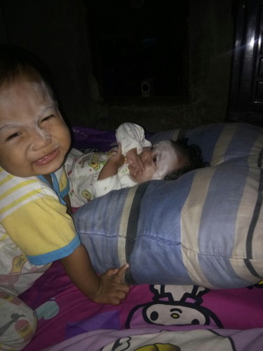 Main sama si kecil