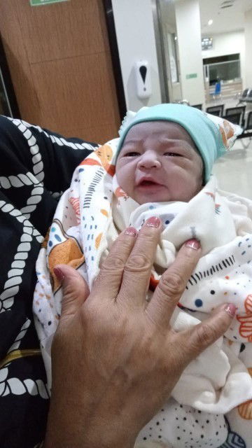 Hpl 5 maret, sudah flek dan kontraksi