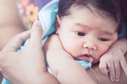 Bayi muntah selalu?