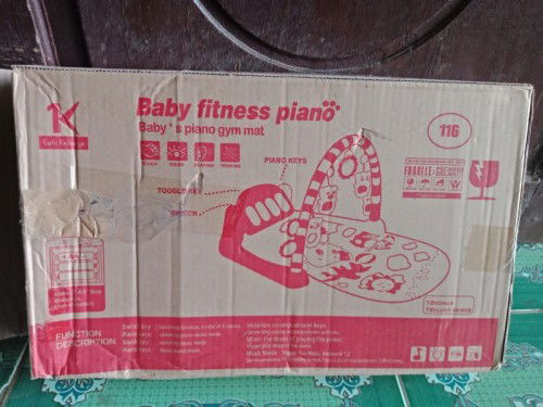 Preloved baby play gym