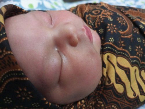 Baby 3Kg lahir normal tanpa jahitan