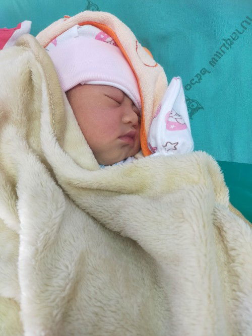 แตกแล้วจ้าแม่สาวน้อย